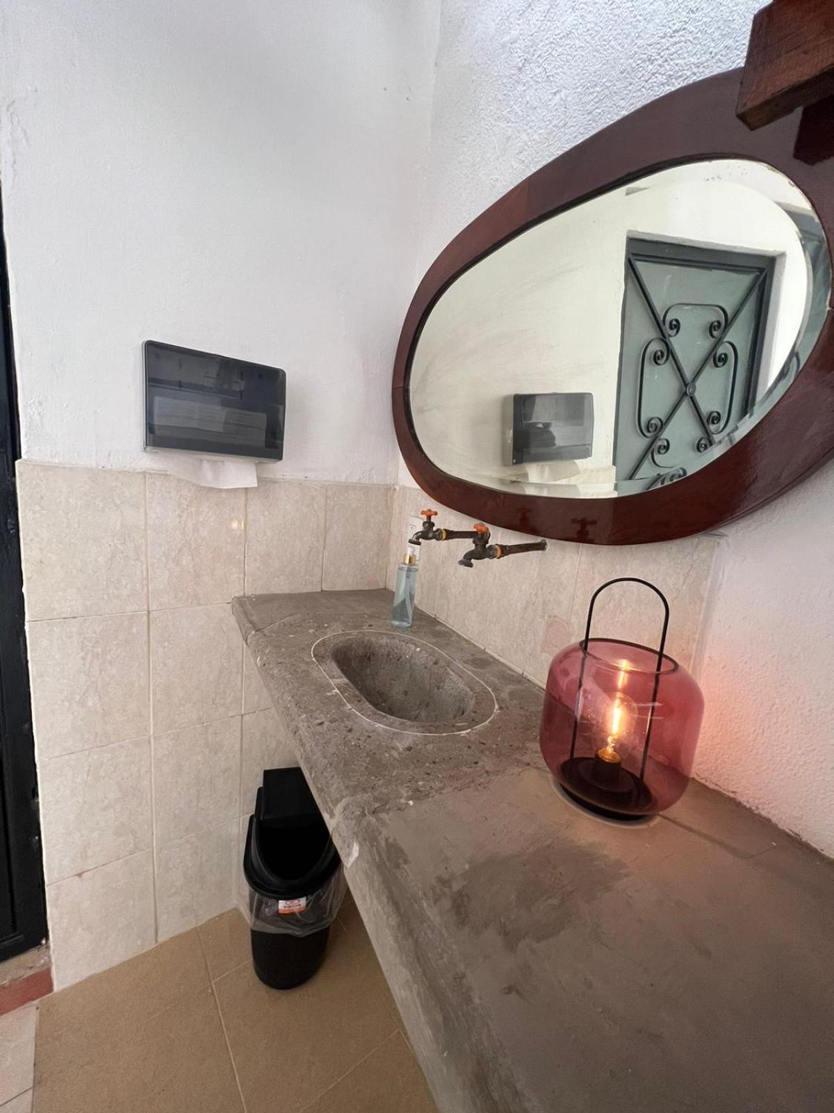 Hostal Luna 49 كويريتارو المظهر الخارجي الصورة